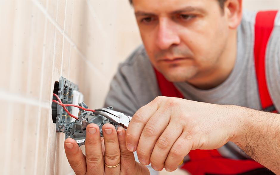 je recherche un électricien Gonesse