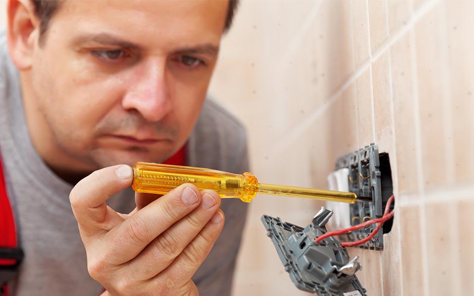 je recherche un électricien Gonesse
